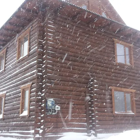 Дім З Ластівками